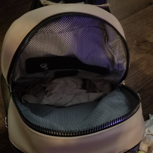 Chillx by LeMiel Vegan Backpack - Picture 10 of 15